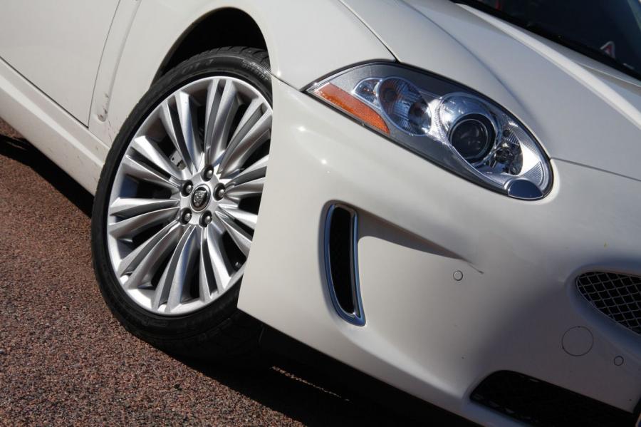  Jaguar XKR Coupe 2009 года  (фото 29 из 132)